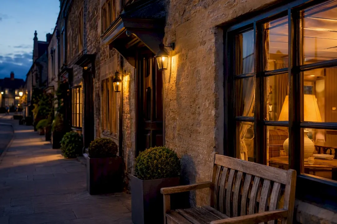 Warmly lit character inn in Burford