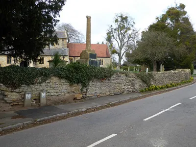 Churchyard Wall, Cropthorne