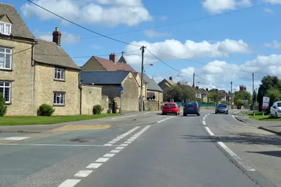 A4095 through Long Hanborough