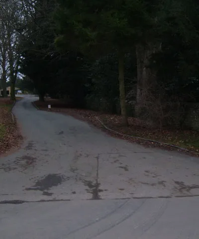 Entrance to Lakeside Farm Industrial Park