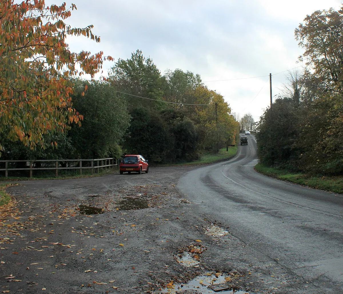2011 : Layby on the road out of Horton to the east