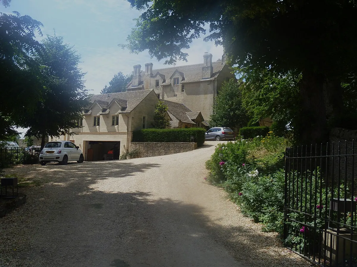 A circular walk around Northleach [36]
