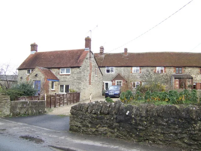 Cottages at Bow
Just to the north of Stanford in the Vale.