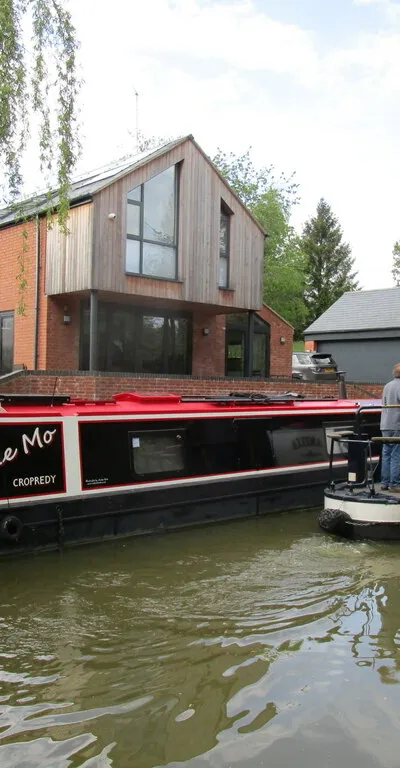 Boats and canalside house, Cropredy