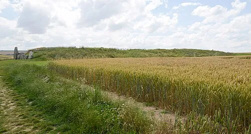West Kennet long barrow, 800m south-east of Silbury Hill
.mw-parser-output .messagebox{margin:4px 0;width:auto;border-collapse:collapse;border:2px solid var(--border-color-progressive,#6485d1);background-color:var(--background-color-neutral-subtle,#fbfcff);color:var(--color-base,#202122);box-sizing:border-box;border-inline-start-width:8px}.mw-parser-output .messagebox.mbox-small{font-size:88%;line-height:1.25em}.mw-parser-output .mbox-warning,.mw-parser-output .mbox-speedy{border:2px solid var(--border-color-error,#b22222);background:var(--background-color-error-subtle,#ffdbdb);border-inline-start-width:8px}.mw-parser-output .mbox-serious,.mw-parser-output .mbox-delete,.mw-parser-output .mbox-stop{border:2px solid var(--border-color-error,#b22222);border-inline-start-width:8px}.mw-parser-output .mbox-issue,.mw-parser-output .mbox-content{border:2px solid #f28500;background:var(--background-color-warning-subtle,#ffe);border-inline-start-width:8px}.mw-parser-output .mbox-query,.mw-parser-output .mbox-style{border:2px solid #f4c430;background:var(--background-color-warning-subtle,#ffe);border-inline-start-width:8px}.mw-parser-output .mbox-shit{border:2px solid #960;border-inline-start-width:8px}.mw-parser-output .mbox-license{border:2px solid #88a;border-inline-start-width:initial}.mw-parser-output .mbox-legal{border:2px solid var(--border-color-notice,#666);background:var(--background-color-base,#fff);border-inline-start-width:8px}.mw-parser-output .mbox-honor{border:2px solid #ca3;background:var(--background-color-warning-subtle,#fcf4db);border-inline-start-width:8px}.mw-parser-output .mbox-growth{border:2px solid #8d4;background:var(--background-color-success-subtle,#d5fdf4);border-inline-start-width:8px}.mw-parser-output .mbox-move{border:2px solid #93c;border-inline-start-width:8px}.mw-parser-output .mbox-protection,.mw-parser-output .mbox-message{border:2px solid var(--border-color-base,#aaa);border-inline-start-width:8px}.mw-parser-output .messagebox .mbox-text{border:none;padding:0.25em 0.9em;width:100%}.mw-parser-output .messagebox .mbox-image{border:none;padding:2px 0 2px 0.9em;text-align:center}.mw-parser-output .messagebox .mbox-imageright{border:none;padding:2px 0.9em 2px 0;text-align:center}.mw-parser-output .messagebox .mbox-empty-cell{border:none;padding:0;width:1px}.mw-parser-output .messagebox .mbox-invalid-type{text-align:center}@media(min-width:720px){.mw-parser-output .messagebox{margin:4px 10%}.mw-parser-output .messagebox.mbox-small{clear:right;float:right;margin:4px 0 4px 1em;width:238px}}body.skin--responsive .mw-parser-output table.messagebox img{max-width:none!important}Wikidata has entry West Kennet Long Barrow (Q17648040) with data related to this item.