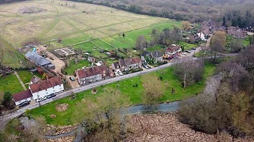 Houses in Bagnor, with the River Lambourn in the foreground