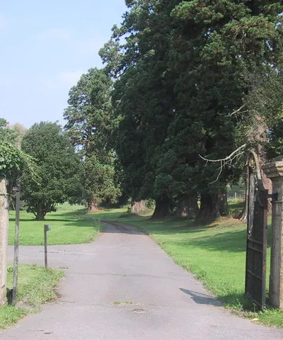 Approach to Draycot House