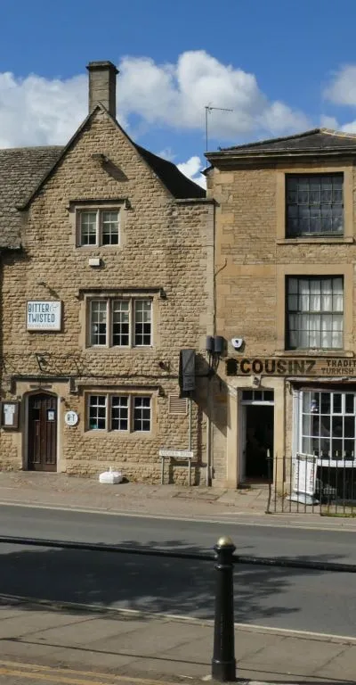 Bitter and Twisted, Middle Row, Chipping Norton