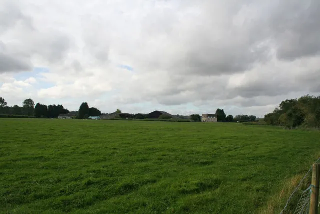 Across the field to Duxford View over the pasture towards Duxford.