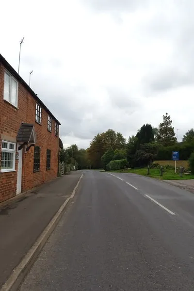 B4035 through Upper Brailes