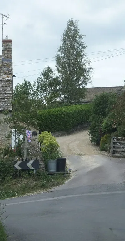 A sharp bend in Tresham