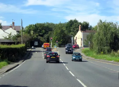 A4019 Combe Hill, Approaching A38