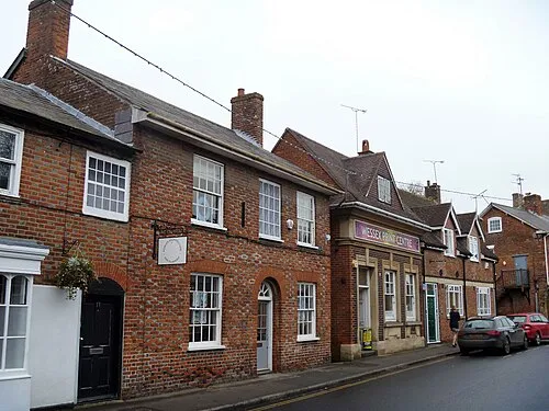 19 High Street