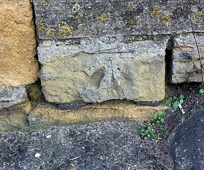 Benchmark on New Bridge