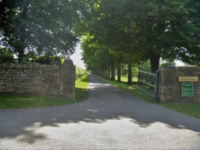 A walk around the Fosse Way [57]
