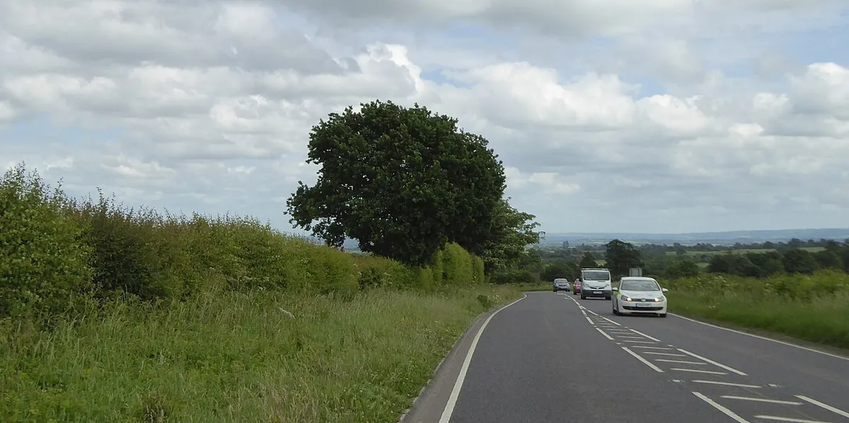 A363, "Sally in the Wood" road, west of Farleigh Wick
