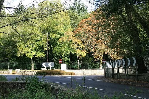 Bend in the road Heading from Shrivenham to Watchfield.