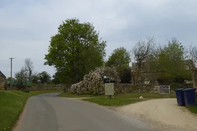 Advert for a business in Taddington
