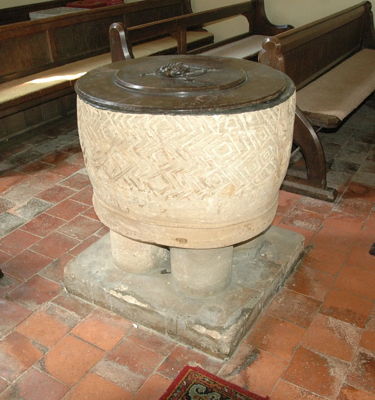 Church of England parish church of St John the Evangelist, Hempton, Oxfordshire: Norman font transferred from Holy Trinity parish church, Over Worton