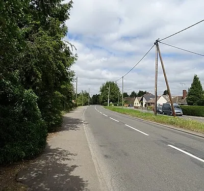 B4017, Wootton