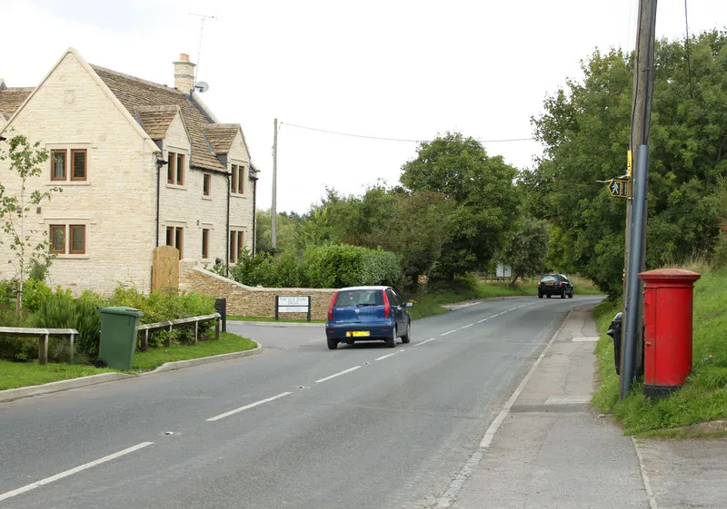 2010 : B4039 at Upper Castle Combe