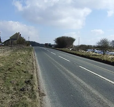 A436 heading towards Stow-on-the-Wold