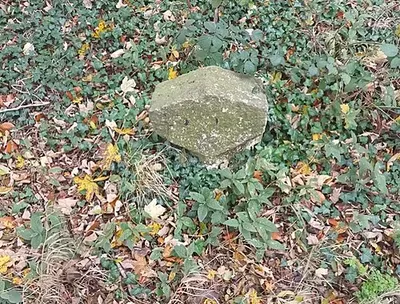 Old Milestone by the A4, West Kennet