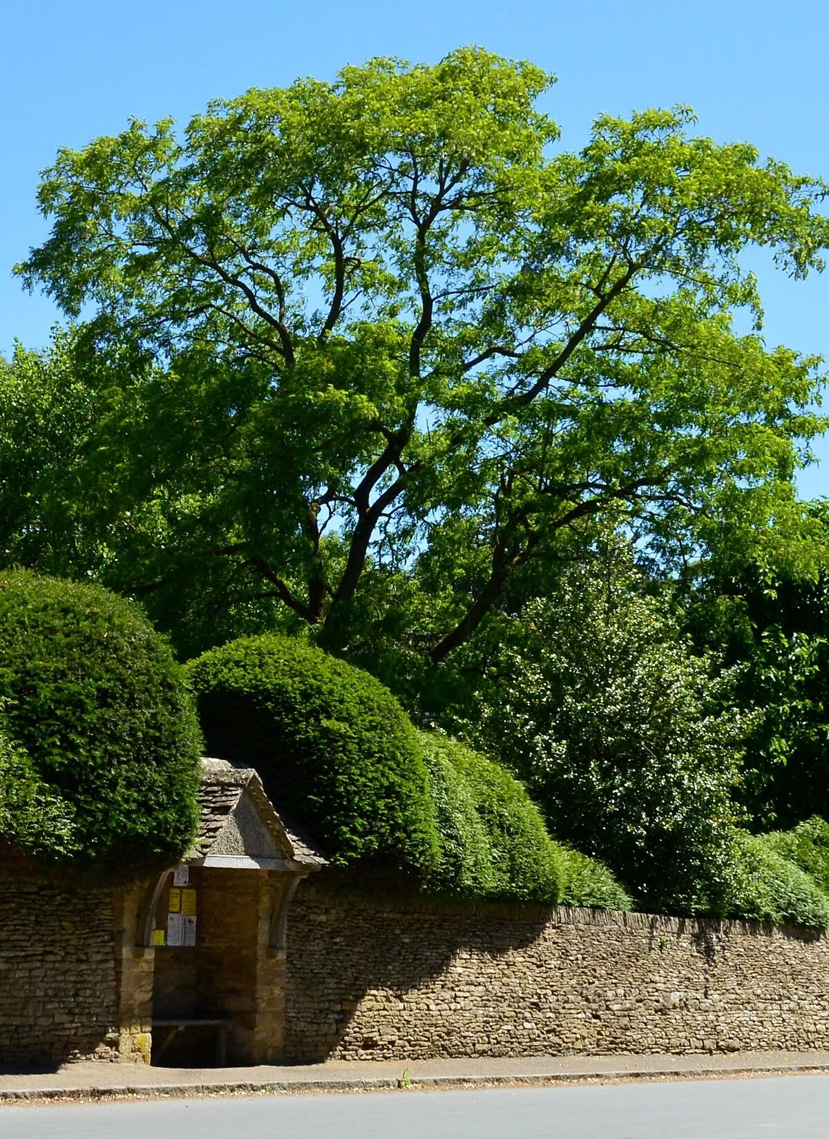 Bus shelter, Hatherop, Gloucestershire