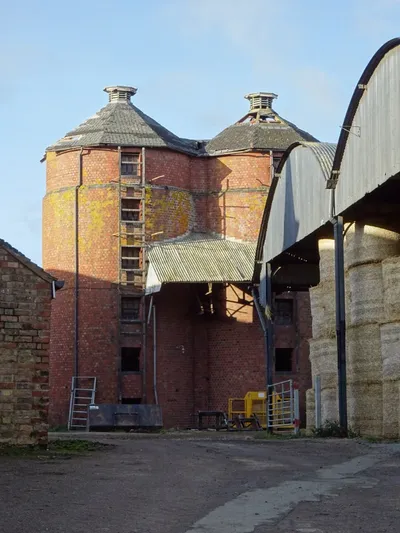 Brick silos, Chapel Farm