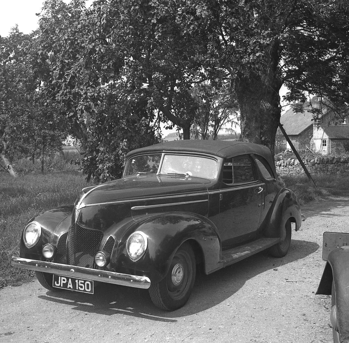 1930s Hudson convertible in Kemerton