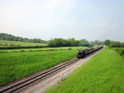 46521 With the 10.25 Cheltenham to Laverton Service