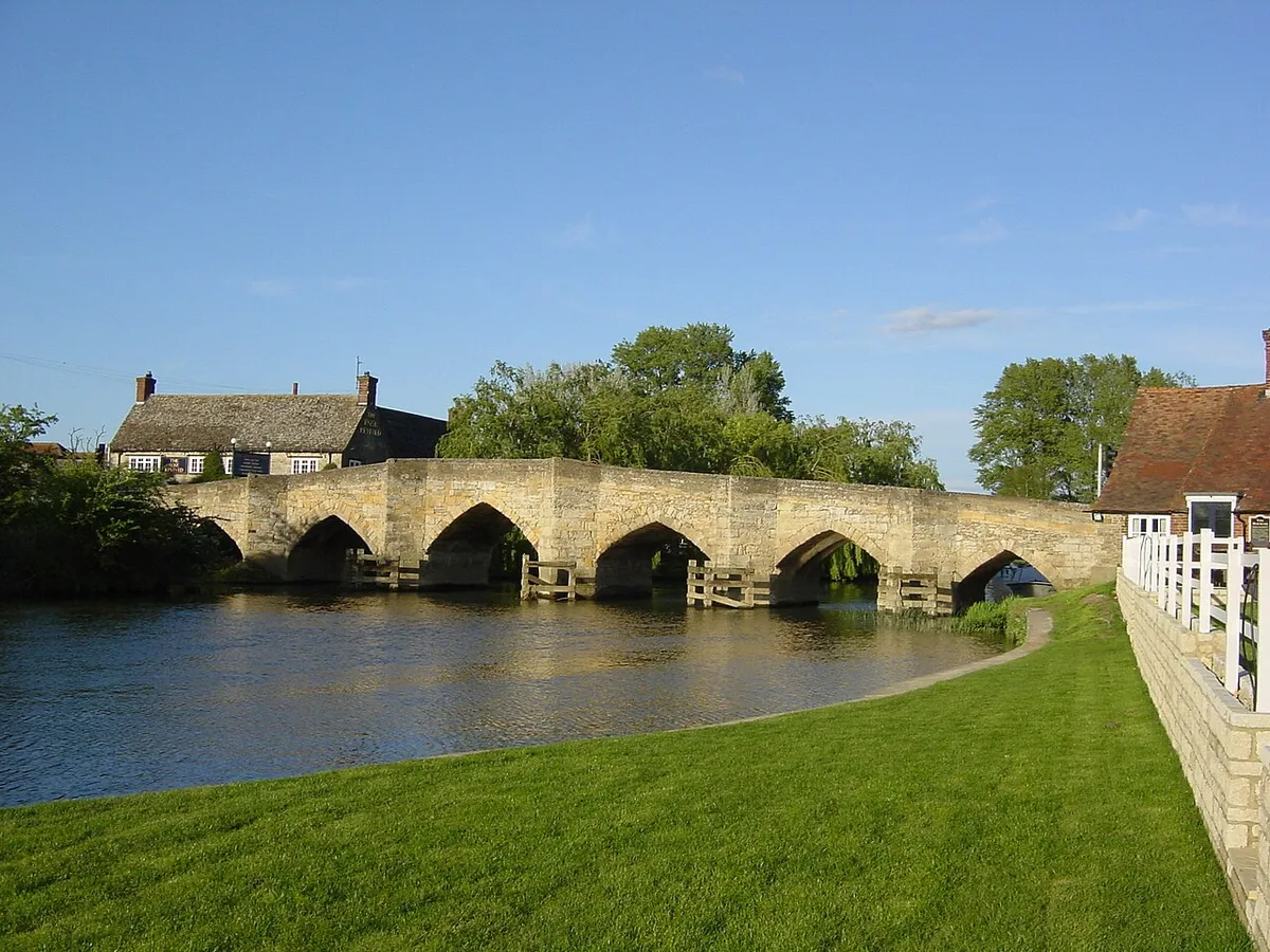 The bridge over the River Thames at Newbridge, Oxfordshire