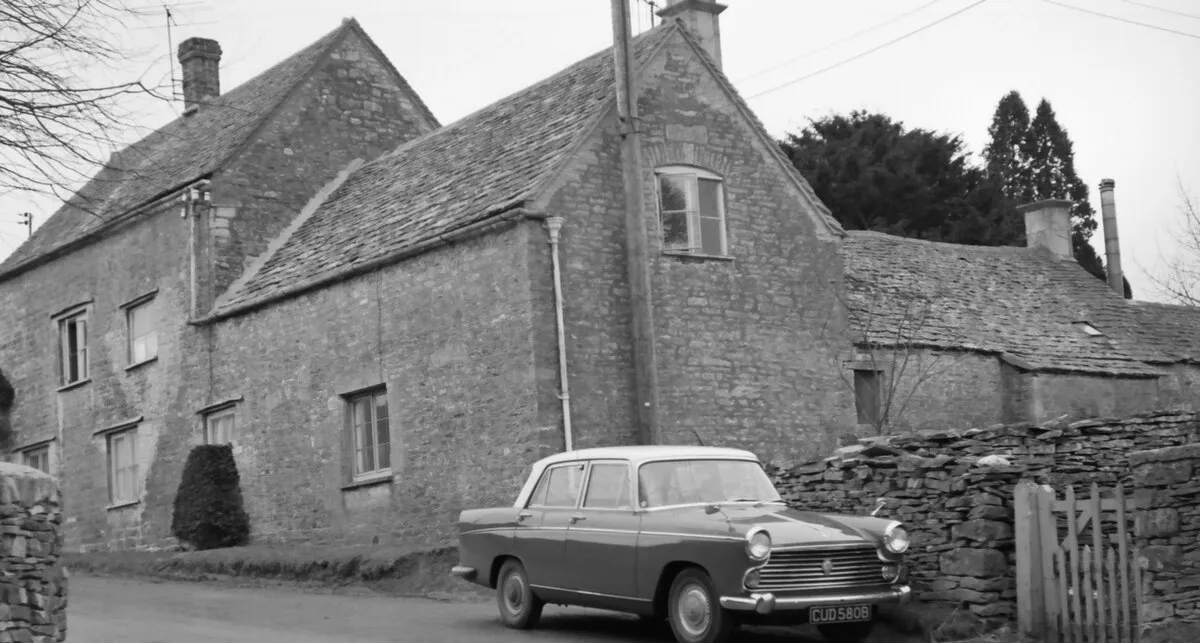 A 1964 Morris Oxford in Calf Way, The Camp, Stroud some time around 1965