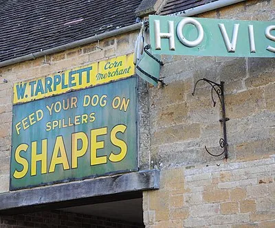 Old business sign, Paxford