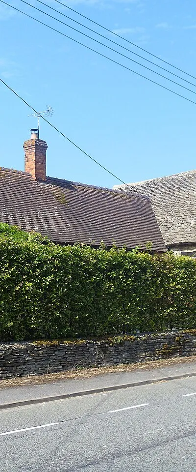 A circular walk around Cricklade [43]