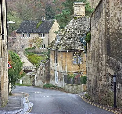 Castle Street, Winchcombe Heading towards Sudeley Castle from the town-centre. Traffic is directed via Vineyard Street.
