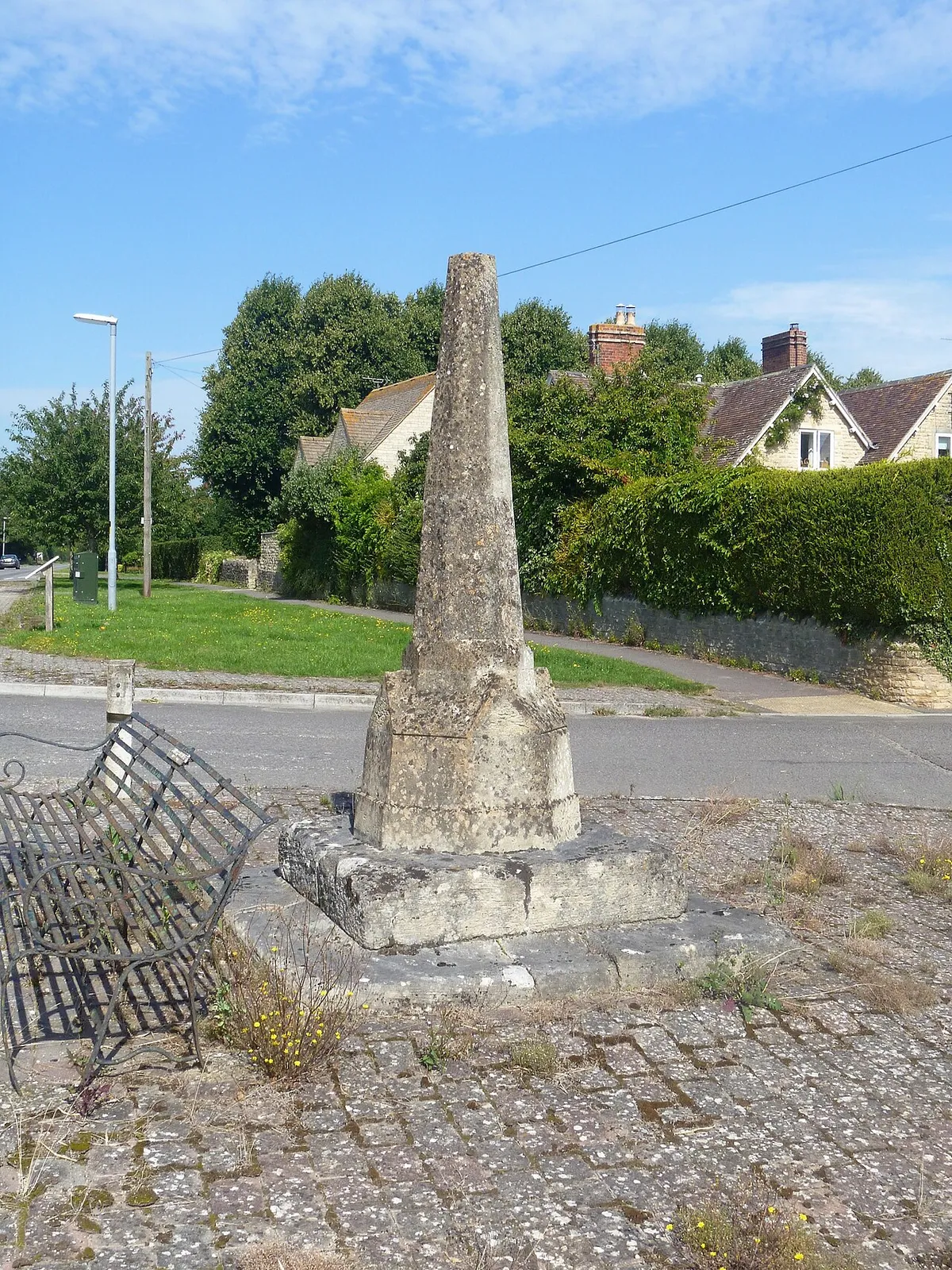 A circular walk around Cricklade [41]
