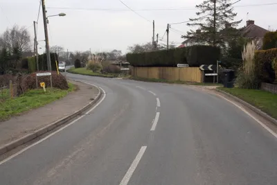 B4017 (Cumnor Road) at Henwood
