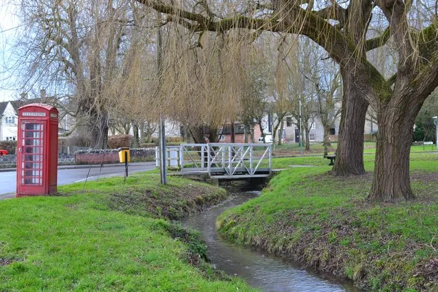 By the stream at Wroughton
