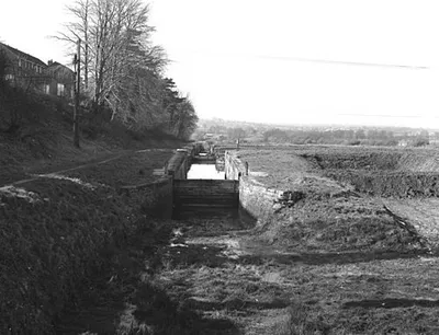 Looking down Caen Hill locks in 1977