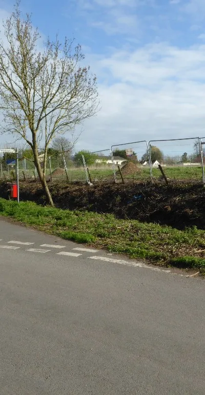 Building plot at the end of Downfield Lane