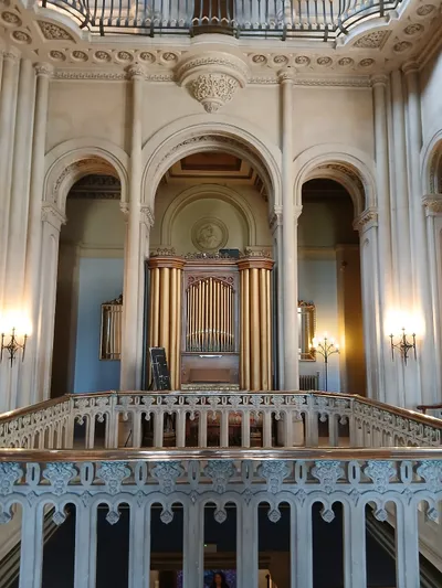 Atrium organ