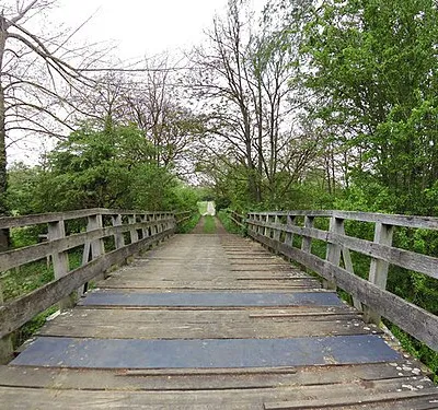 Bridge over the Thames at Shifford lock cut
