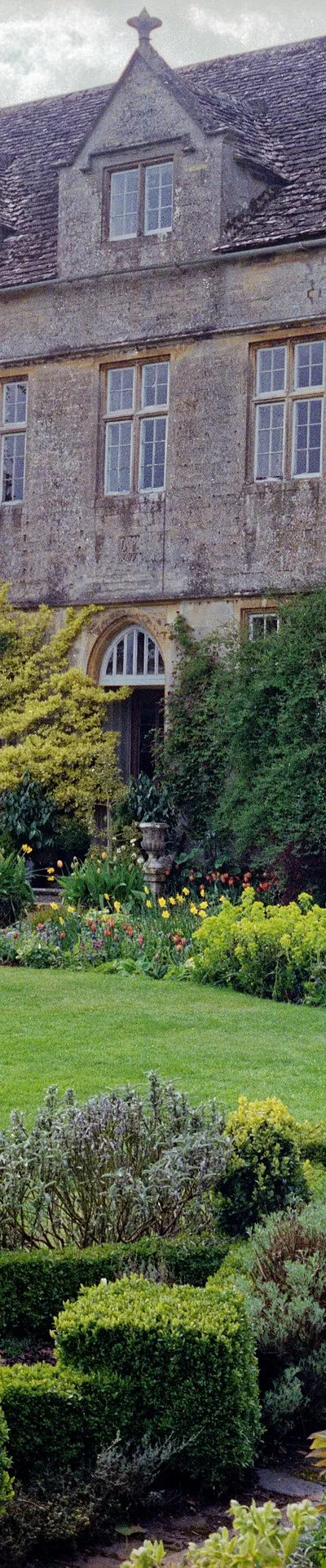 1992 Spring photograph from the gardens at the west of Barnsley House, at the time Rosemary Verey was in residence and directly caring for the garden.Processing: SLR camera Kodak Gold ASA 200-2 film negative scanned with an Epson Perfection V800 using SilverFast 8 scan program, and optimized, cropped and spun with DxO OpticsPro 10 Elite and Adobe Photoshop CS2.