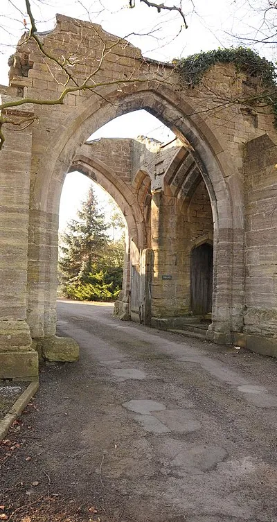 Almory Gateway, Standish, Gloucestershire