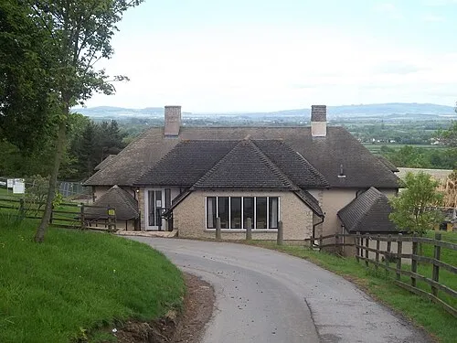 Farncombe Estate [2]
