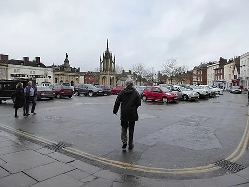 A gloomy lunchtime in Market Place (d)