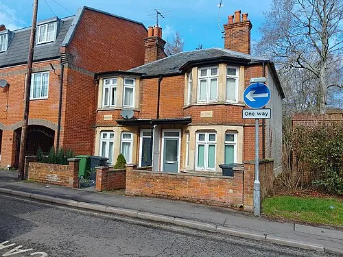 32-34 West Street