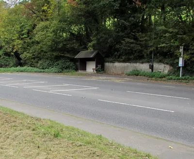 Bath Road bus stop and shelter, North Woodchester
