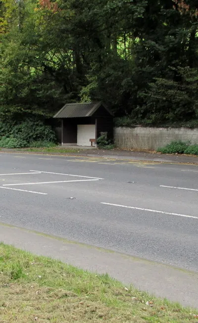 Bath Road bus stop and shelter, North Woodchester